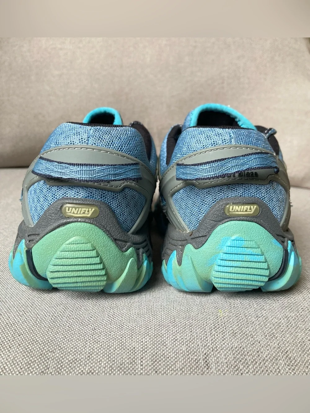 Merrell All Out Blaze Aero Sport Hiking Trail Shoes Vibram Blue Heaven Women’s 8